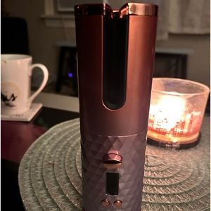 Cordless Travel Curler